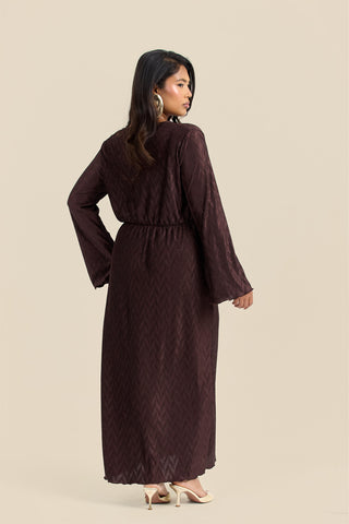 Curve Plisse Twist Front Flare Sleeve Midaxi Dress
