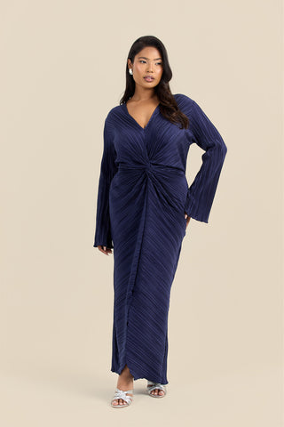 Curve Plisse Twist Front Midaxi Dress