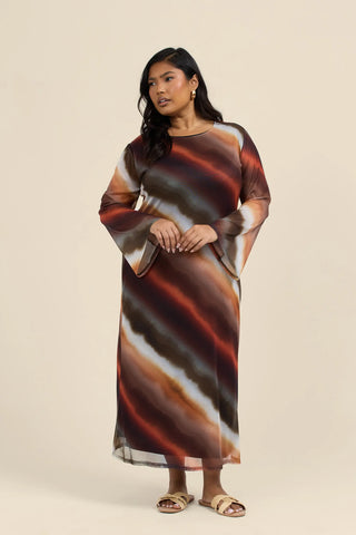 Curve flare sleeve loose fit midi dress in Ombre stripe print
