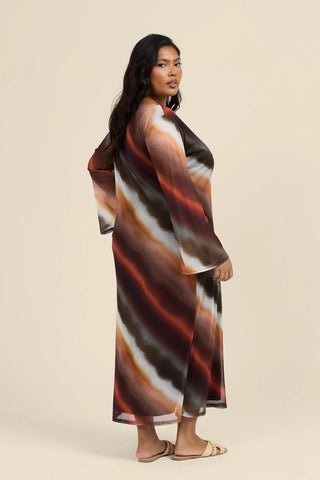 Curve flare sleeve loose fit midi dress in Ombre stripe print