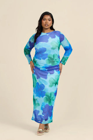 Curve Mesh Long Sleeved Midaxi Dress in Blue Floral Print