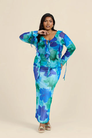 Curve Mesh Maxi Skirt In Blue Floral