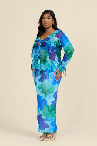 Curve Mesh Ruffle Blouse in Blue Floral Print