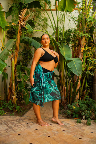 Curve Palm Print Beach Sarong