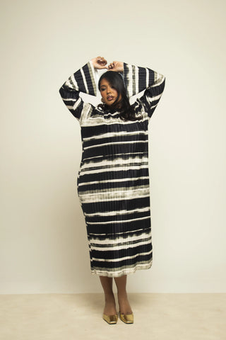 Curve Khaki Striped Flare Sleeve Plisse Midaxi Dress