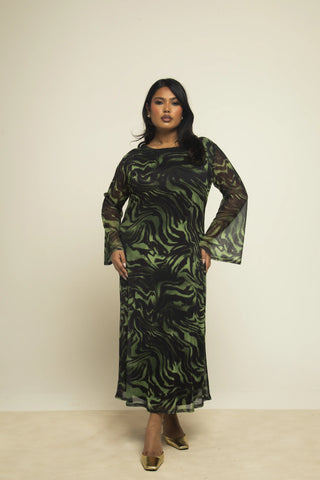 Curve flare sleeve loose fit A line dress in khaki zebra print