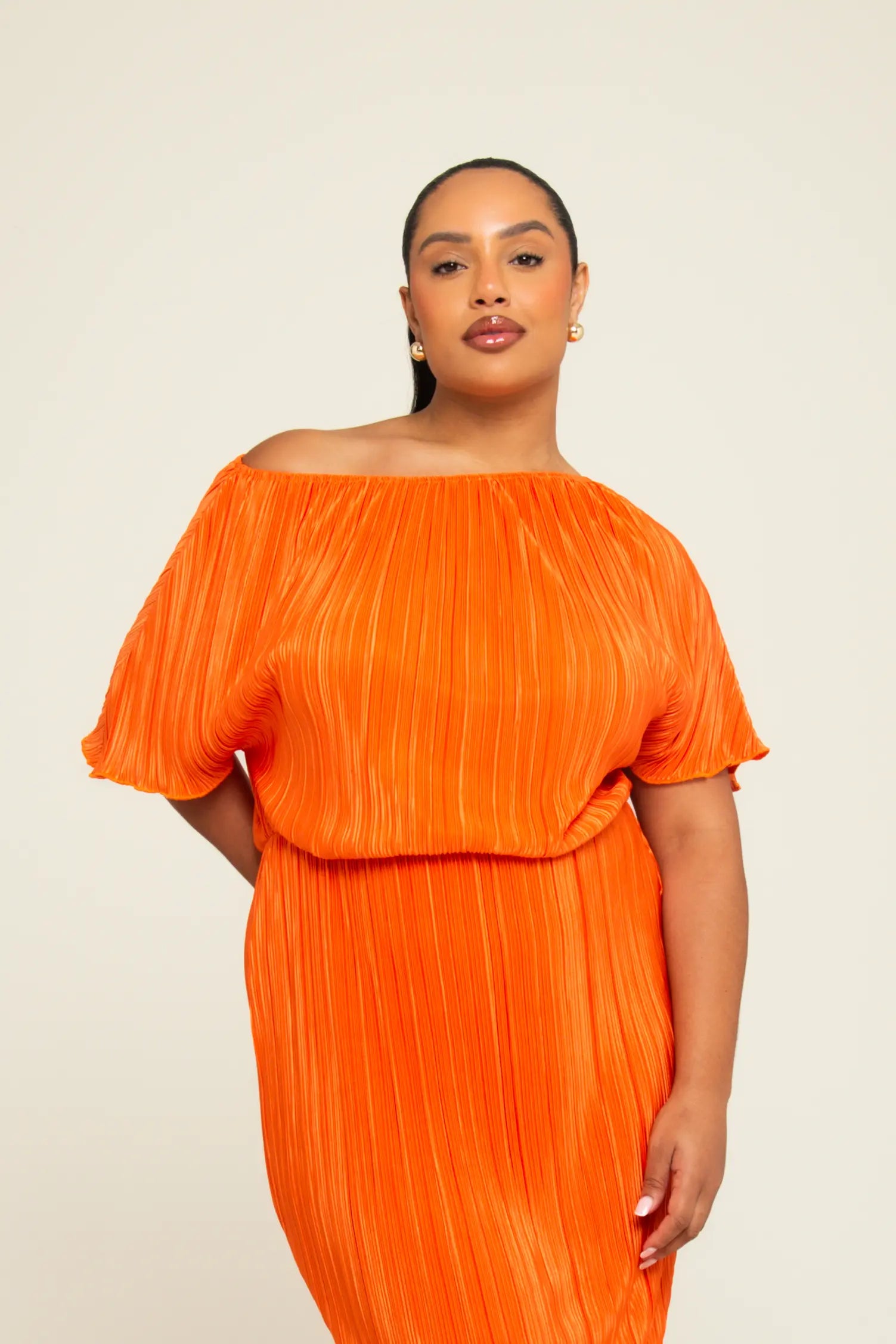 Plus Size Orange Pliss Midi Dress with Drop Shoulder Fashion//SZN Plus Size Orange Pliss Midi Dress with Drop Shoulder Fashion//SZN