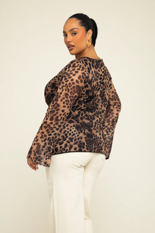 Curve Leopard Print Twist Front Flare Sleeve Mesh Blouse