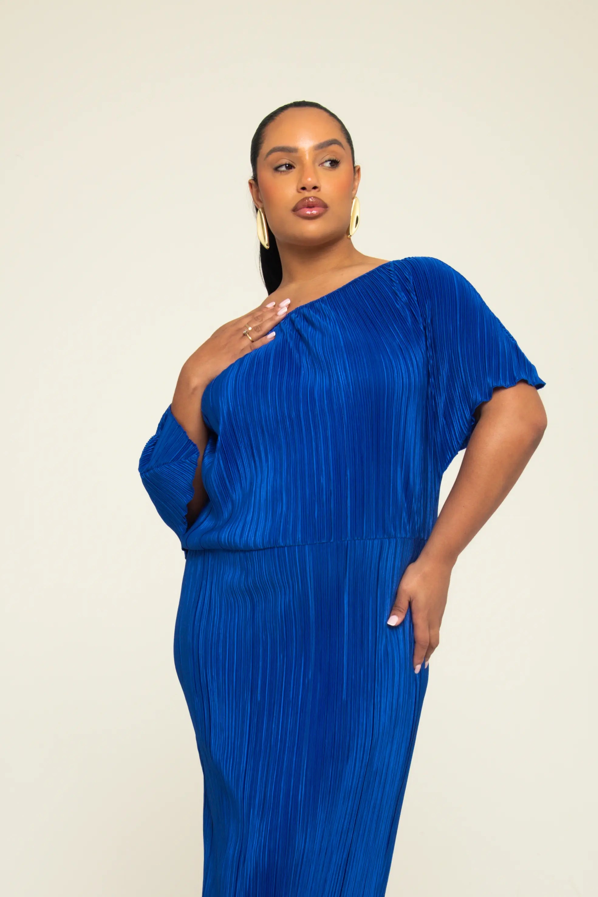 hobbs evelyn pleated dress $395 Hobbs Evelyn Midi Pleated Dress in Cobalt Blue sz US 6