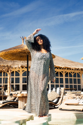 Curve Mono Spot Ring Detail Kaftan