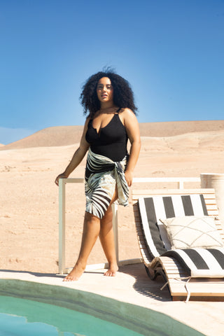 Curve Tonal Palm Print Beach Sarong